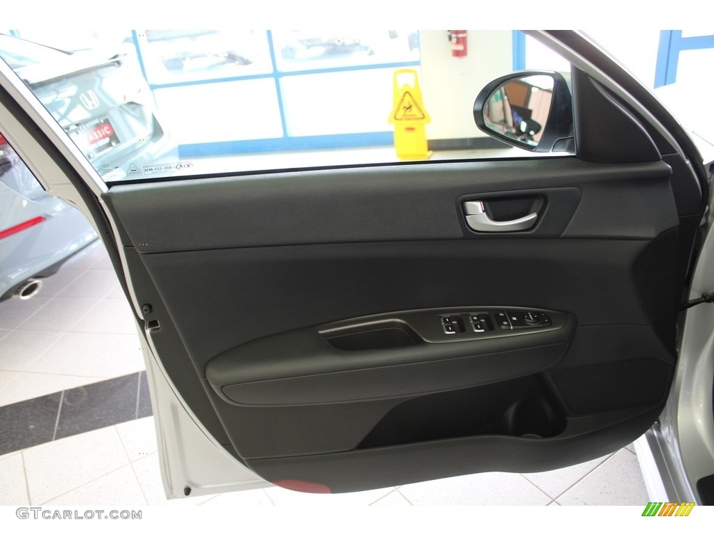 2020 Optima LX - Sparkling Silver / Black photo #25