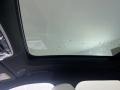 Ostuni Pearl White - Range Rover Velar R-Dynamic S Photo No. 24