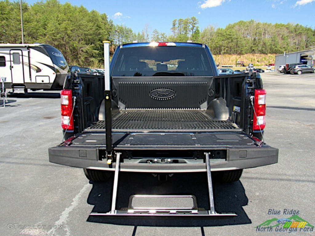 2023 F150 STX SuperCrew 4x4 - Antimatter Blue Metallic / Black photo #13