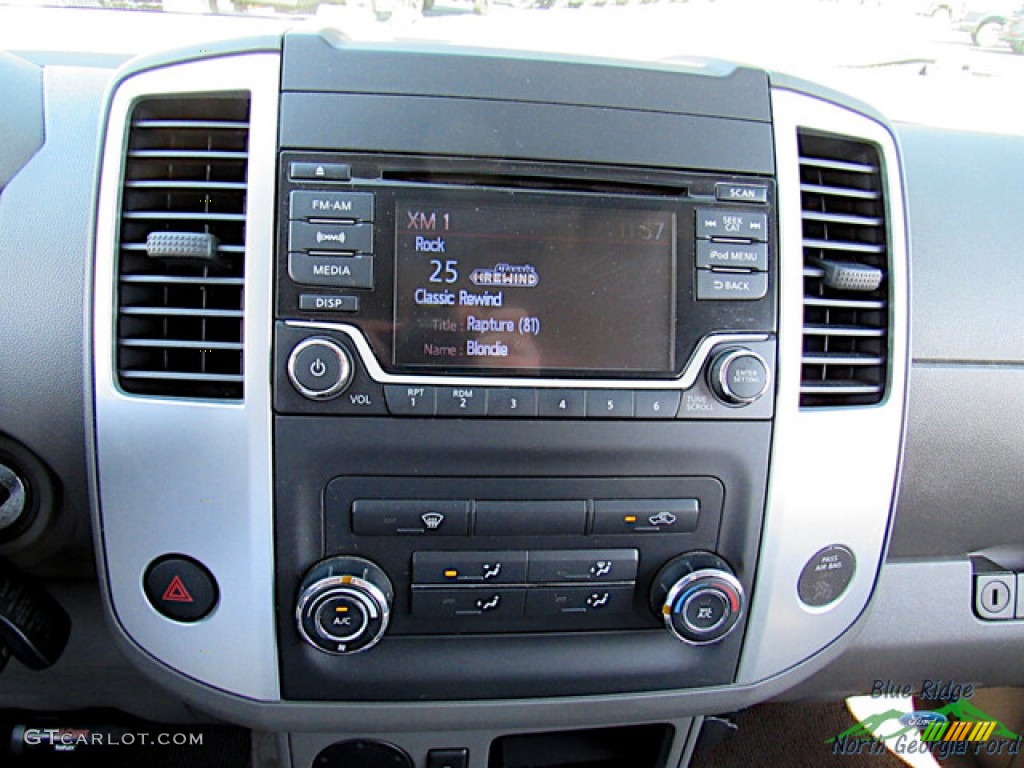 2017 Nissan Frontier SV Crew Cab Controls Photo #145841690