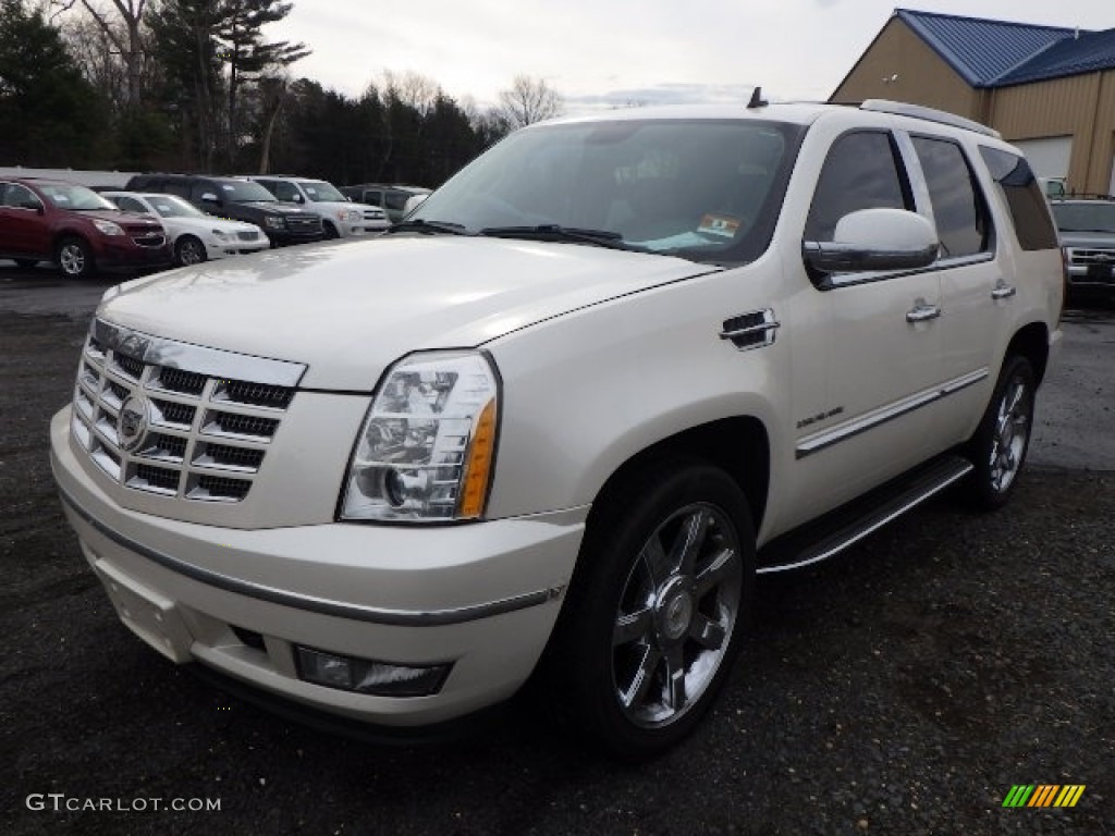 2011 Escalade Luxury AWD - White Diamond Tricoat / Cashmere/Cocoa photo #1