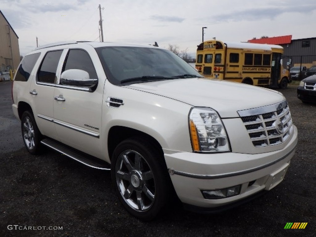 2011 Escalade Luxury AWD - White Diamond Tricoat / Cashmere/Cocoa photo #3
