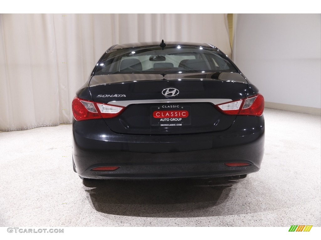 2013 Sonata GLS - Midnight Black / Gray photo #17