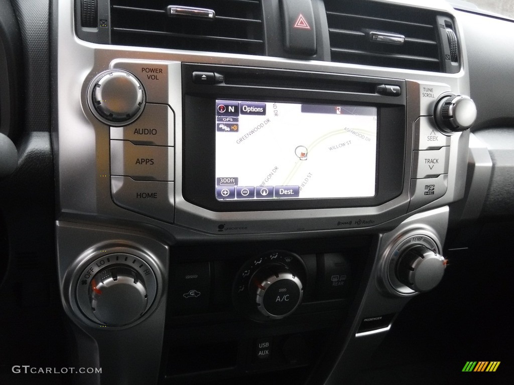 2017 4Runner SR5 Premium 4x4 - Super White / Graphite photo #3