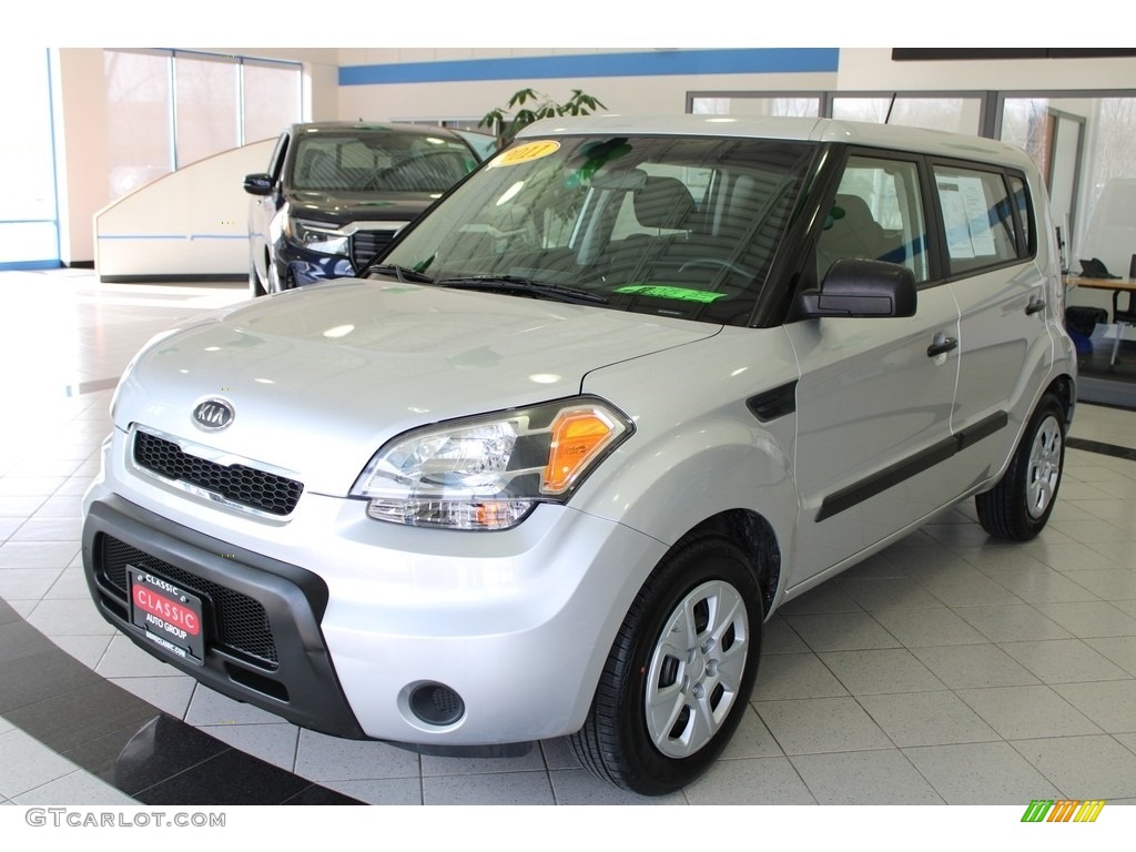 Bright Silver Kia Soul