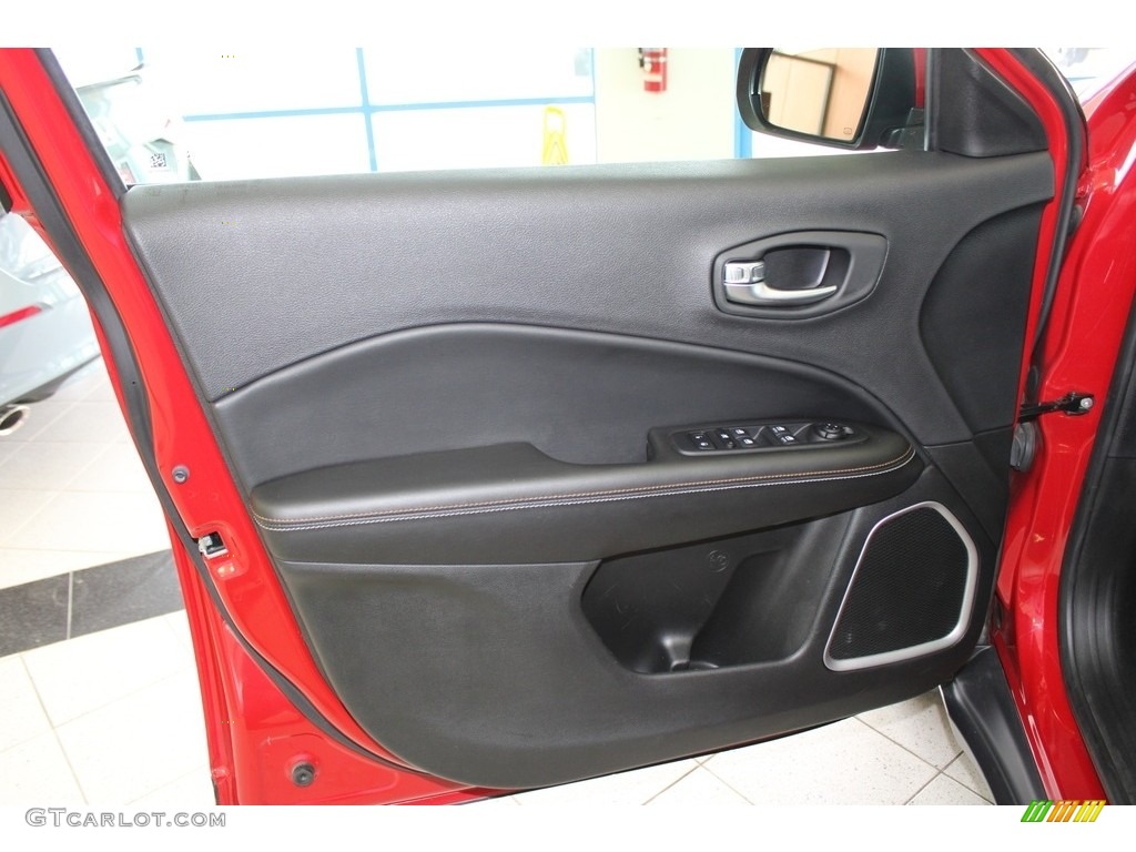 2021 Jeep Compass Latitude 4x4 Door Panel Photos