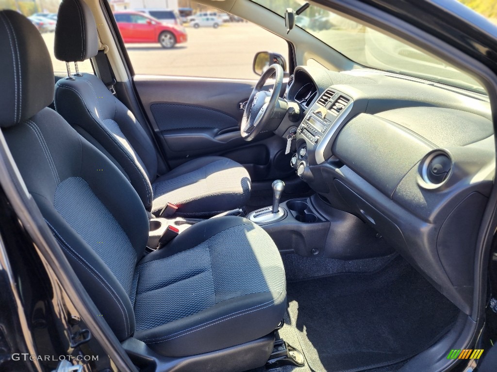 2014 Versa Note SV - Super Black / Charcoal photo #12