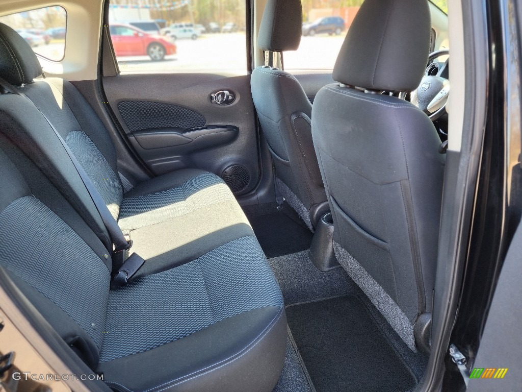 2014 Versa Note SV - Super Black / Charcoal photo #13