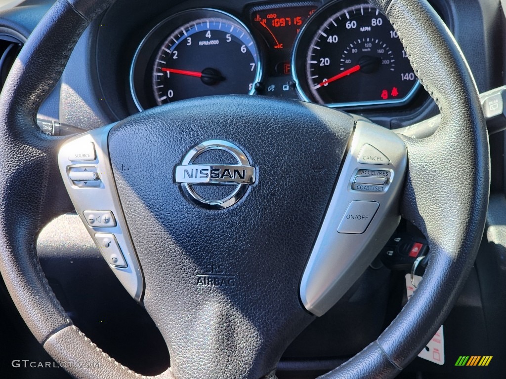 2014 Versa Note SV - Super Black / Charcoal photo #16