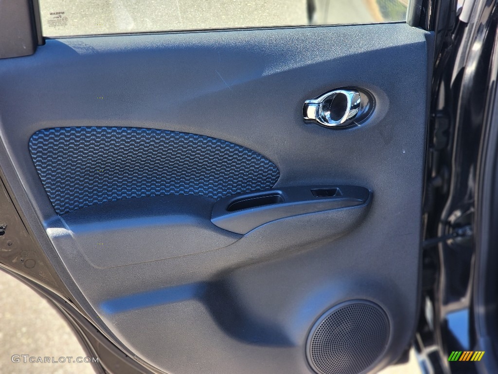 2014 Versa Note SV - Super Black / Charcoal photo #22