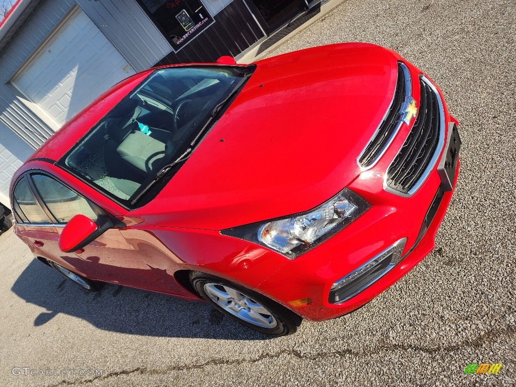 2015 Cruze LT - Red Hot / Jet Black/Medium Titanium photo #3