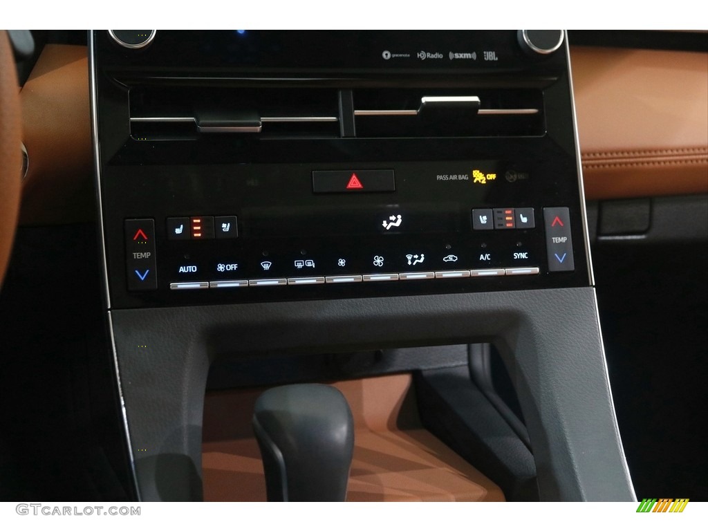 2020 Toyota Avalon Hybrid Limited Controls Photo #145854874