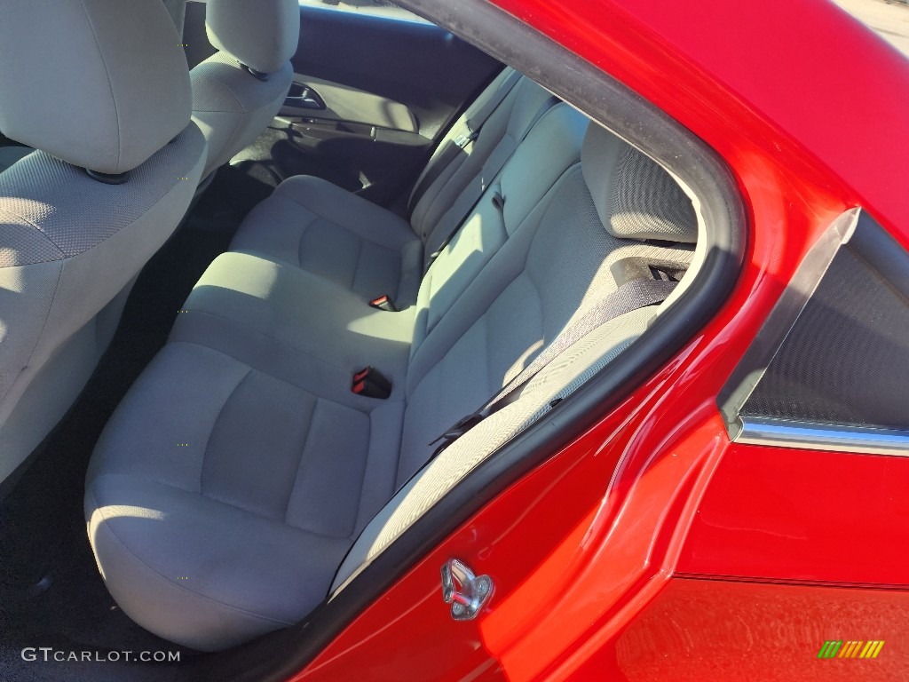 2015 Cruze LT - Red Hot / Jet Black/Medium Titanium photo #13