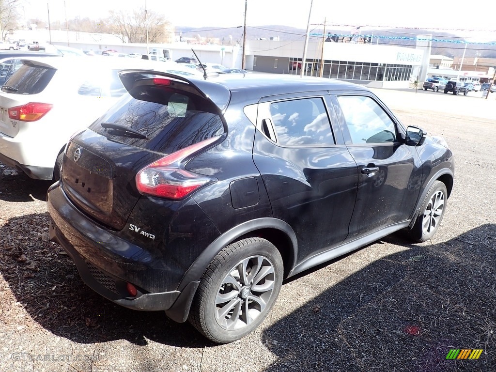2017 Juke SV AWD - Super Black / Black/Silver photo #4