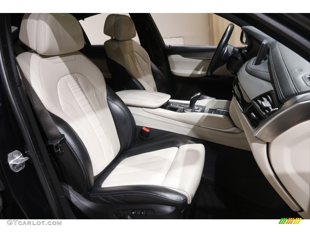2017 BMW X6 xDrive35i Front Seat Photos