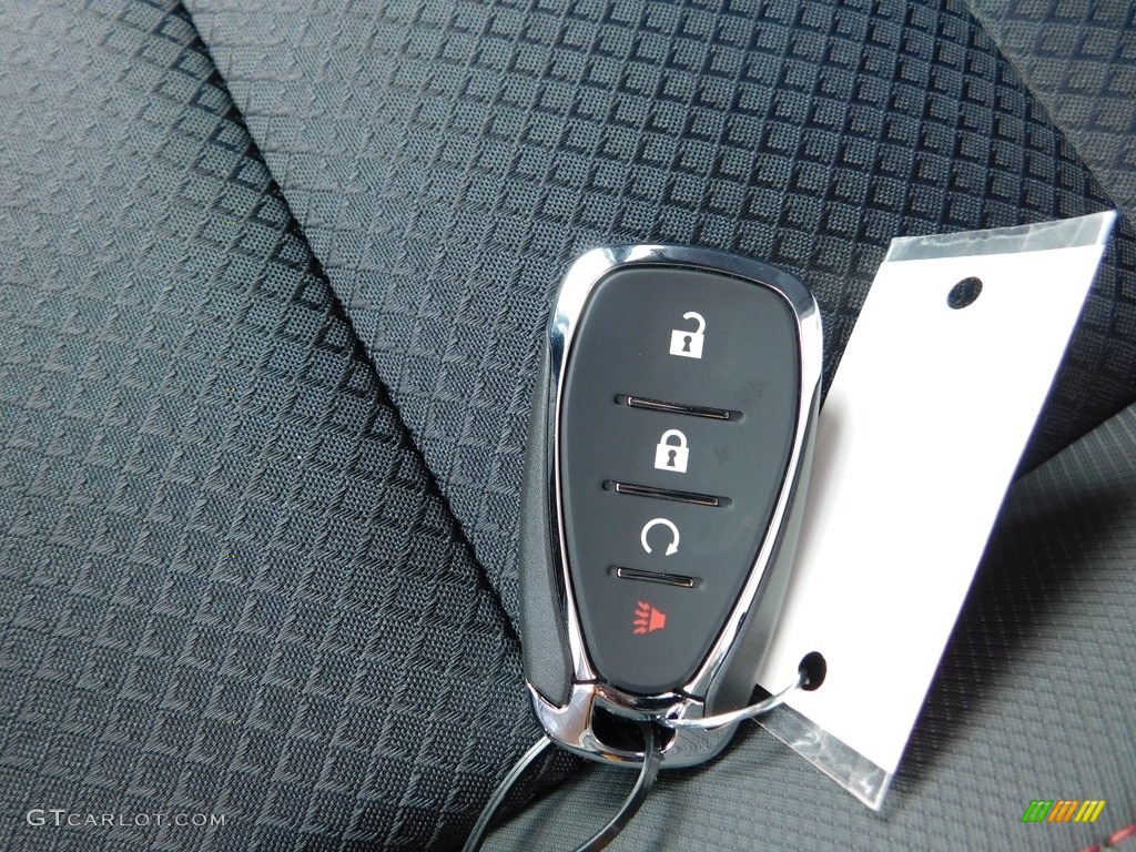2023 Chevrolet TrailBlazer RS Keys Photos