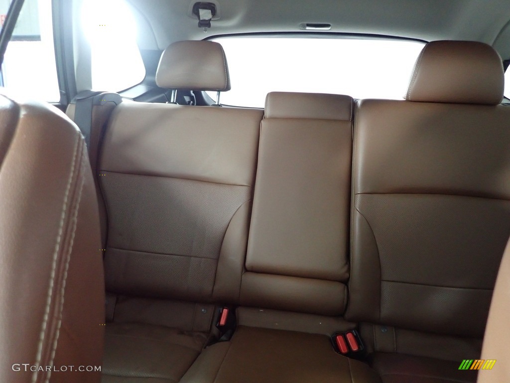 2018 Outback 2.5i Touring - Wilderness Green Metallic / Java Brown photo #25