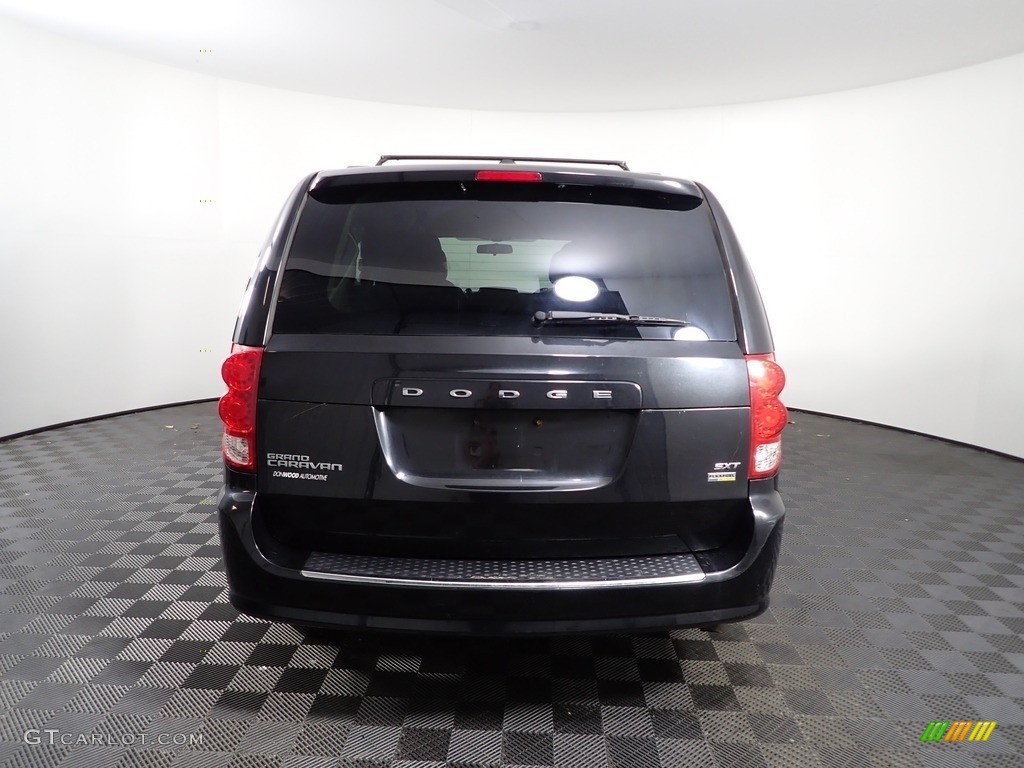 2016 Grand Caravan SXT - Brilliant Black Crystal Pearl / Black/Light Graystone photo #5