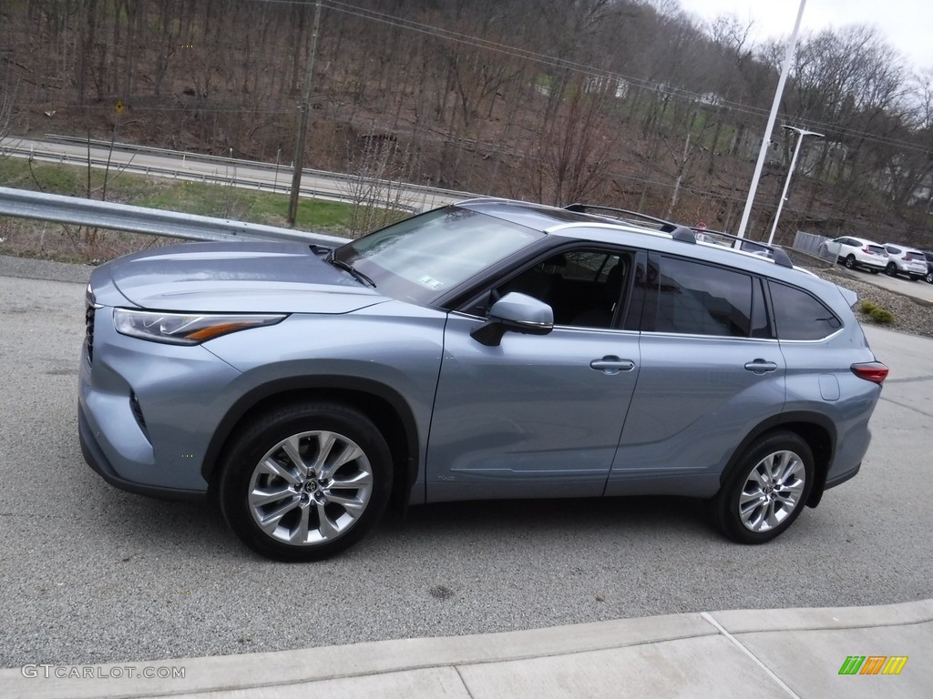 Moondust 2022 Toyota Highlander Hybrid Limited AWD Exterior Photo #145859977