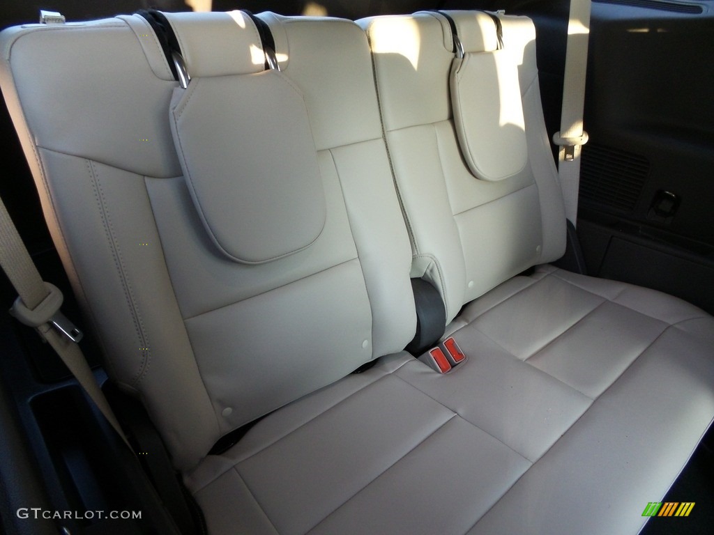 2021 Explorer Platinum 4WD - Star White Metallic Tri-Coat / Sandstone photo #17