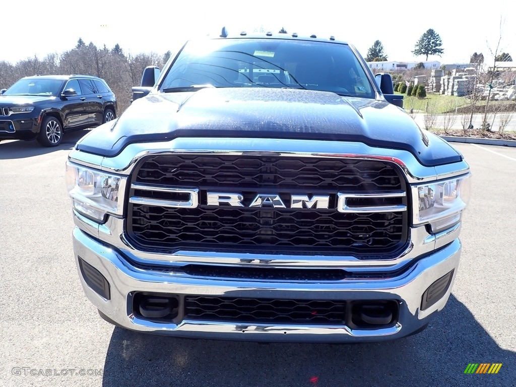 2023 2500 Tradesman Crew Cab 4x4 - Black / Black photo #8