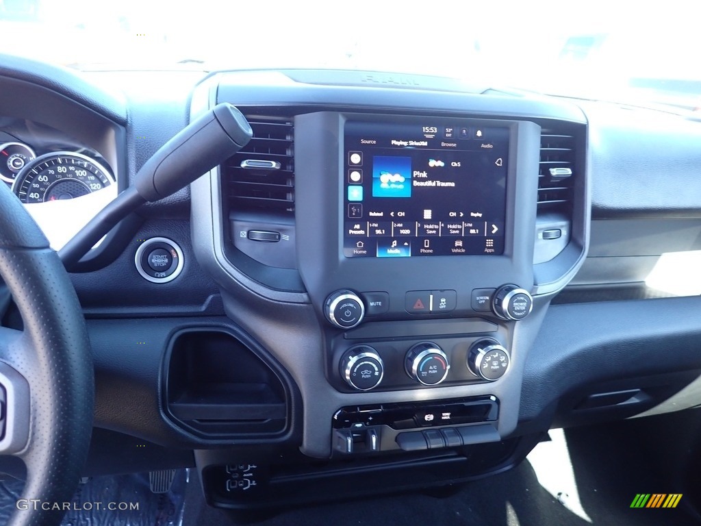 2023 2500 Tradesman Crew Cab 4x4 - Black / Black photo #15