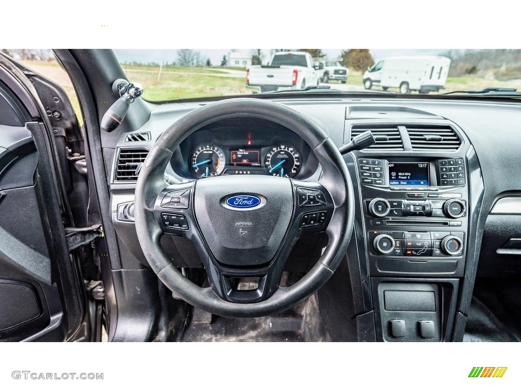 2017 Ford Explorer Police Interceptor AWD Controls Photo #145861459