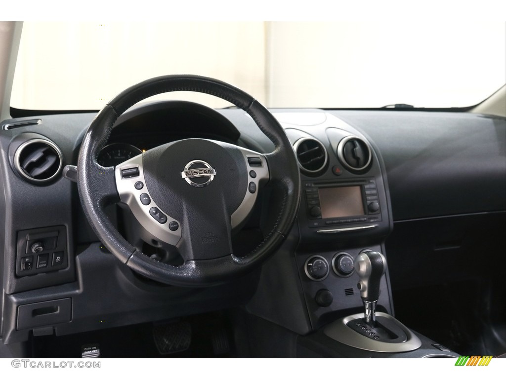 2013 Rogue SV AWD - Brilliant Silver / Black photo #6