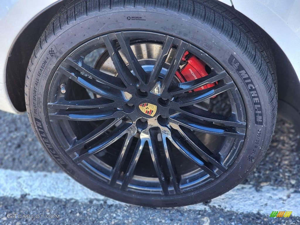 2018 Porsche Macan Turbo Wheel Photos
