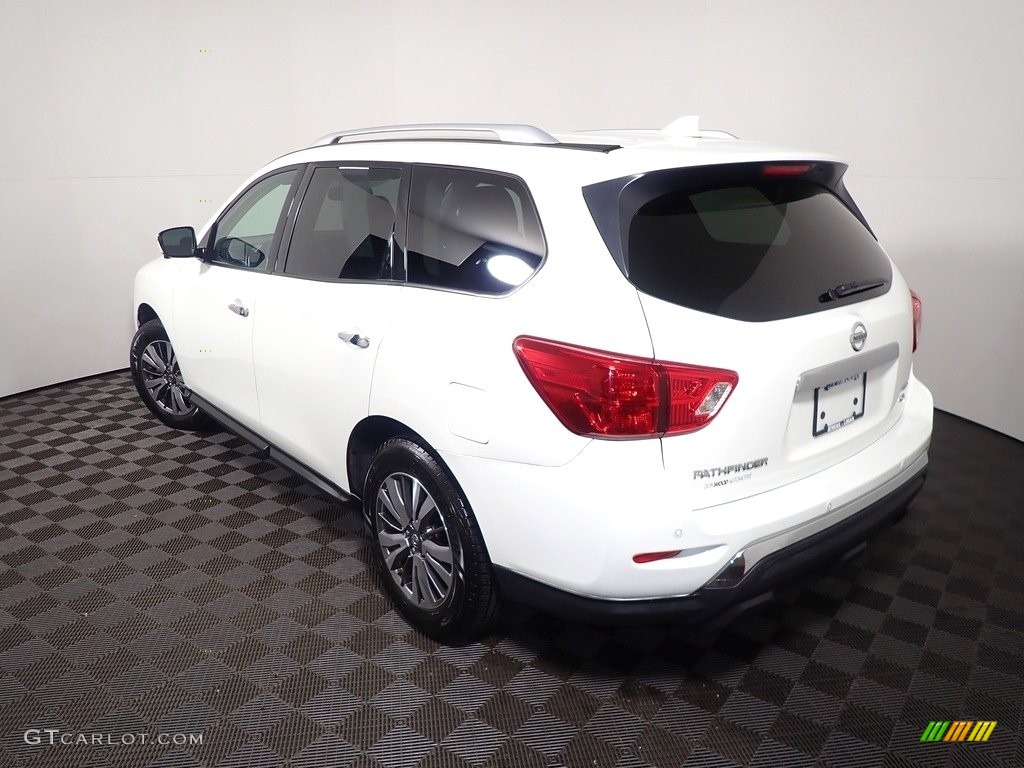 2020 Pathfinder SL 4x4 - Pearl White Tricoat / Charcoal photo #11