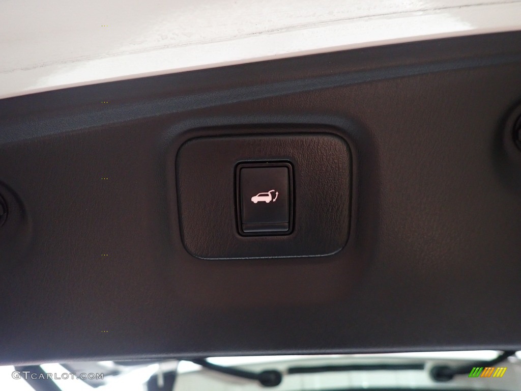 2020 Pathfinder SL 4x4 - Pearl White Tricoat / Charcoal photo #14