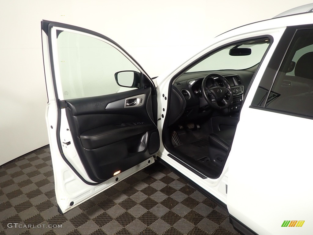 2020 Pathfinder SL 4x4 - Pearl White Tricoat / Charcoal photo #18