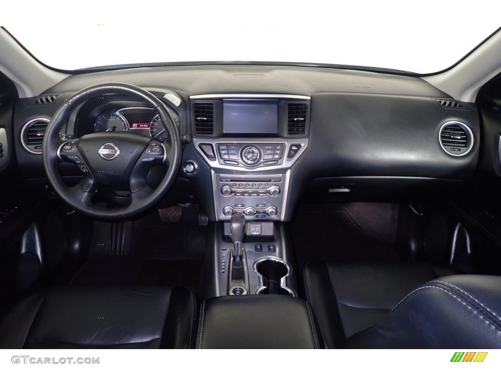 2020 Pathfinder SL 4x4 - Pearl White Tricoat / Charcoal photo #22