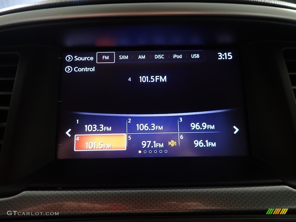 2020 Pathfinder SL 4x4 - Pearl White Tricoat / Charcoal photo #24