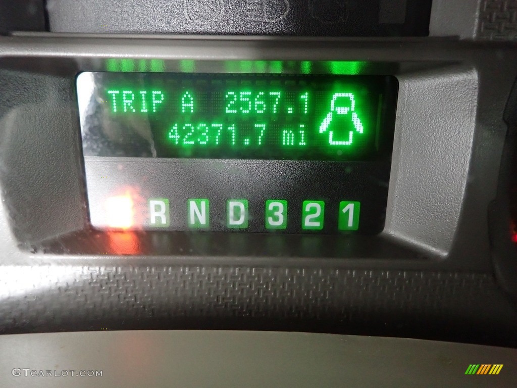 2009 F350 Super Duty XLT SuperCab 4x4 - Sterling Grey Metallic / Medium Stone photo #28