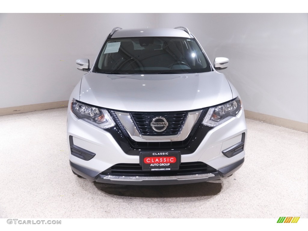 2019 Rogue SV AWD - Brilliant Silver / Charcoal photo #2