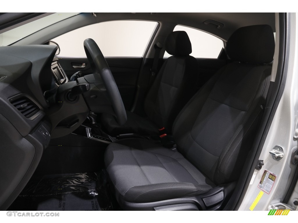 2018 Accent SE - Olympus Silver / Black photo #5