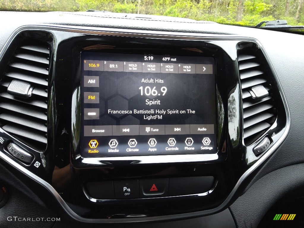 2019 Jeep Cherokee Limited Controls Photo #145870711
