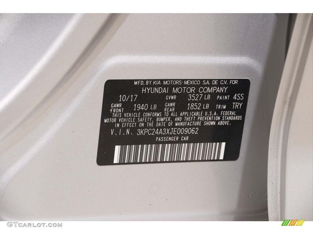 2018 Accent SE - Olympus Silver / Black photo #21