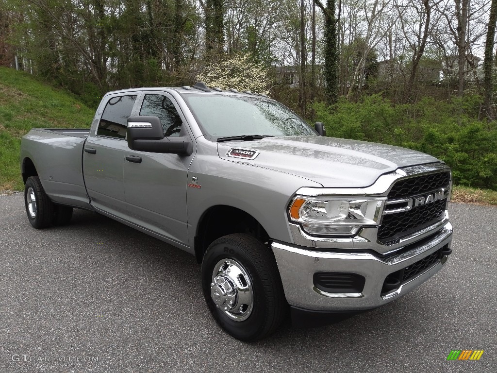 2023 3500 Tradesman Crew Cab 4x4 - Billet Silver Metallic / Black photo #4