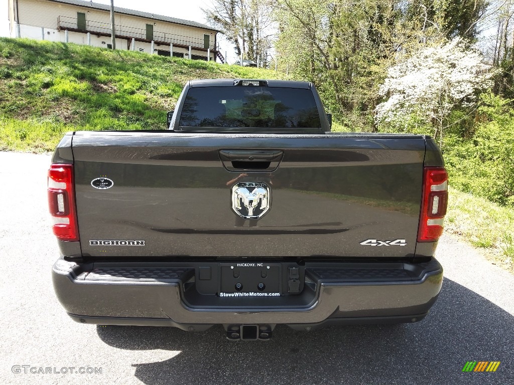 2023 3500 Big Horn Crew Cab 4x4 - Granite Crystal Metallic / Black photo #8