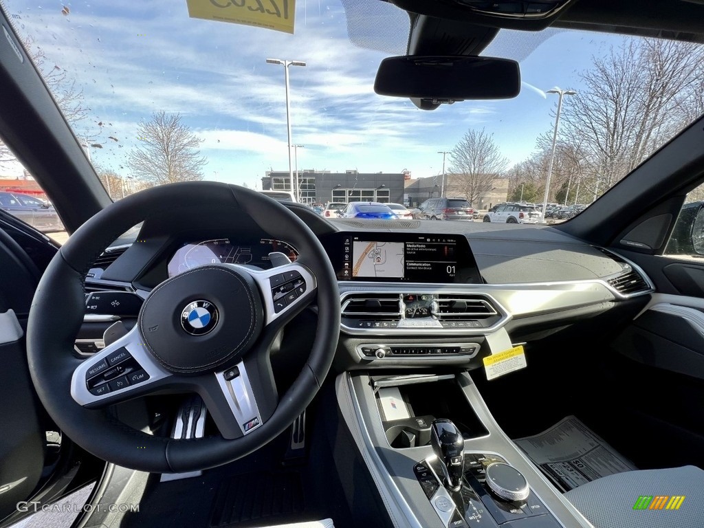 2023 BMW X5 xDrive40i Dashboard Photos