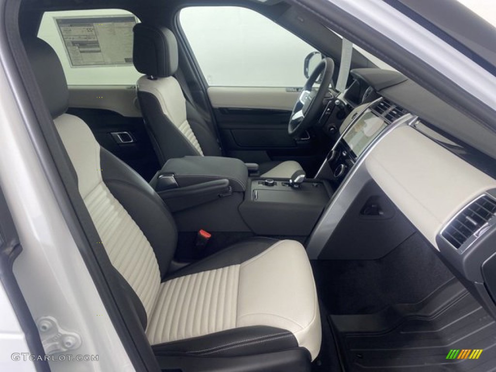 Light Oyster/Ebony Interior 2023 Land Rover Discovery P360 S R-Dynamic Photo #145874174