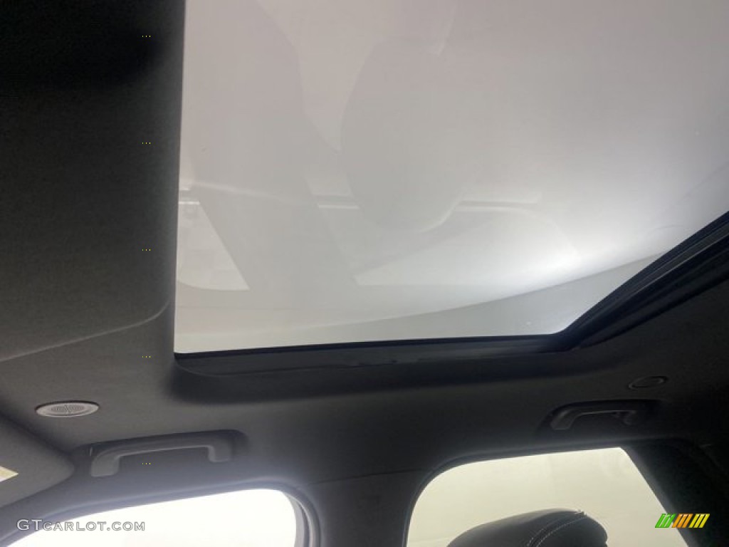 2023 Land Rover Discovery P360 S R-Dynamic Sunroof Photos
