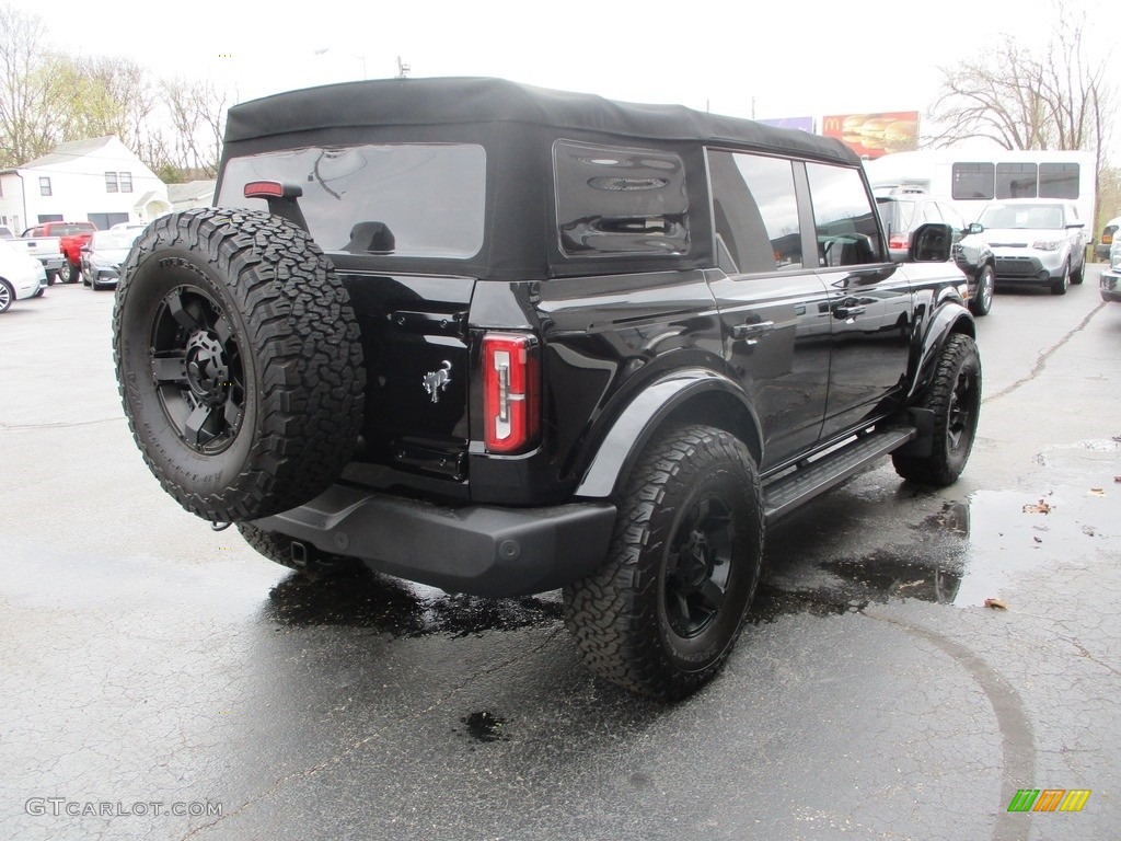 2022 Bronco Outer Banks 4x4 4-Door - Shadow Black / Space Gray/Navy Pier photo #4