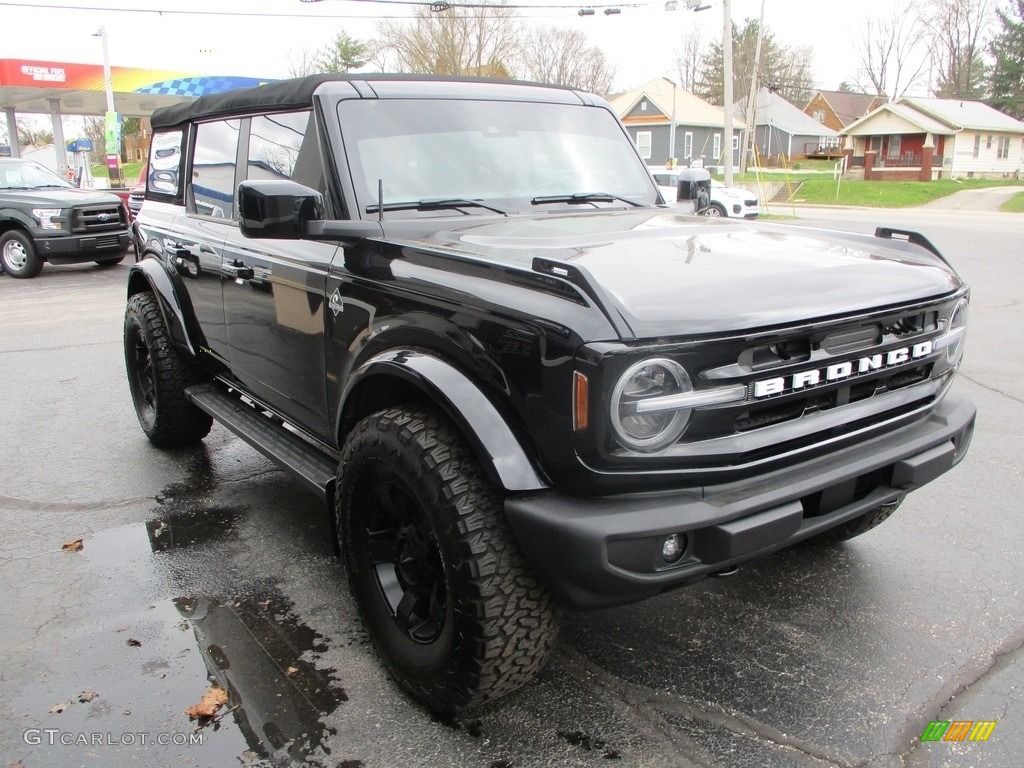 Shadow Black 2022 Ford Bronco Outer Banks 4x4 4-Door Exterior Photo #145874714