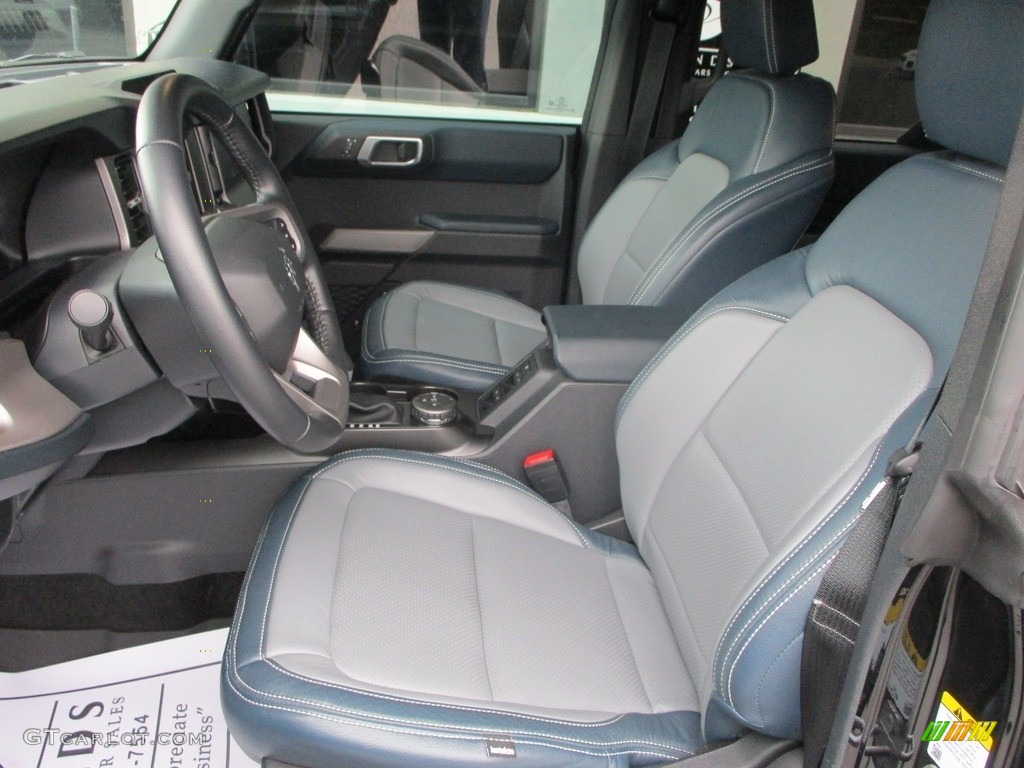 Space Gray/Navy Pier Interior 2022 Ford Bronco Outer Banks 4x4 4-Door Photo #145874726