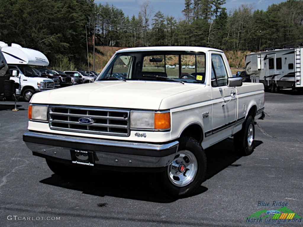 1988 F150 XLT Lariat Regular Cab 4x4 - Colonial White / Regatta Blue photo #1