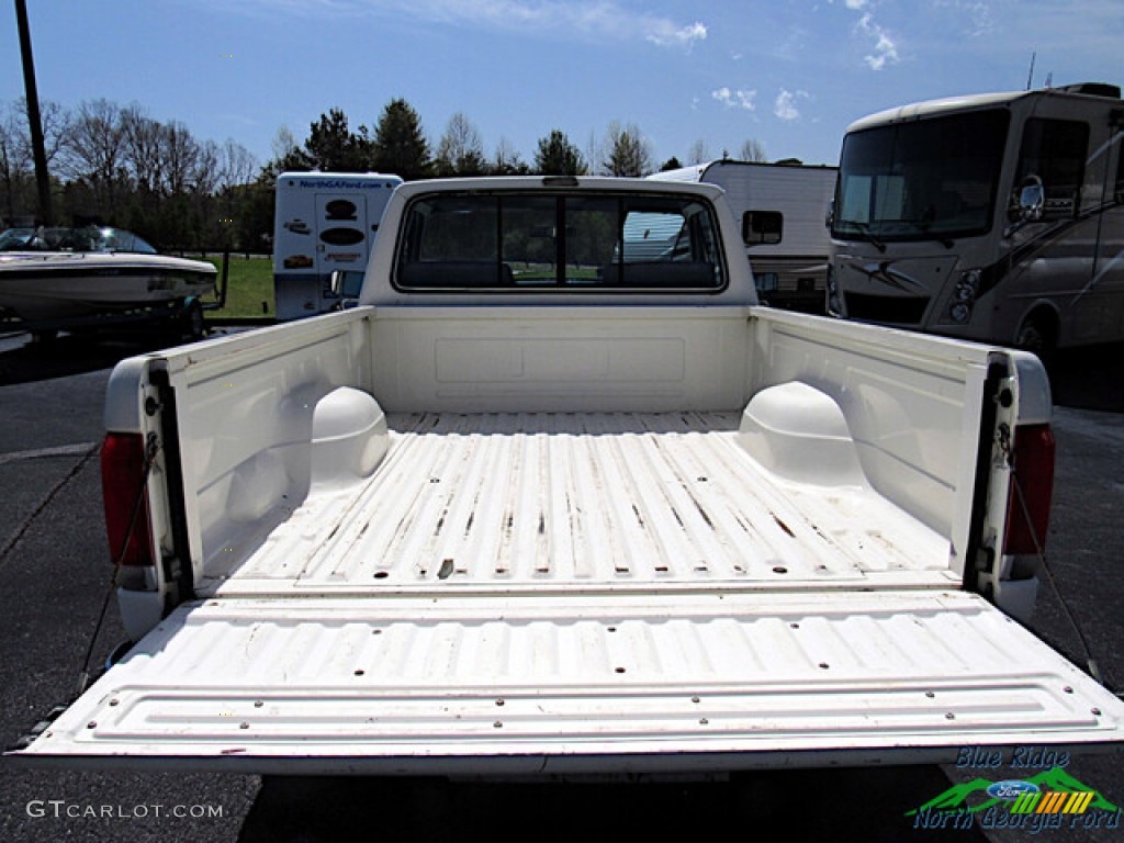 1988 F150 XLT Lariat Regular Cab 4x4 - Colonial White / Regatta Blue photo #12