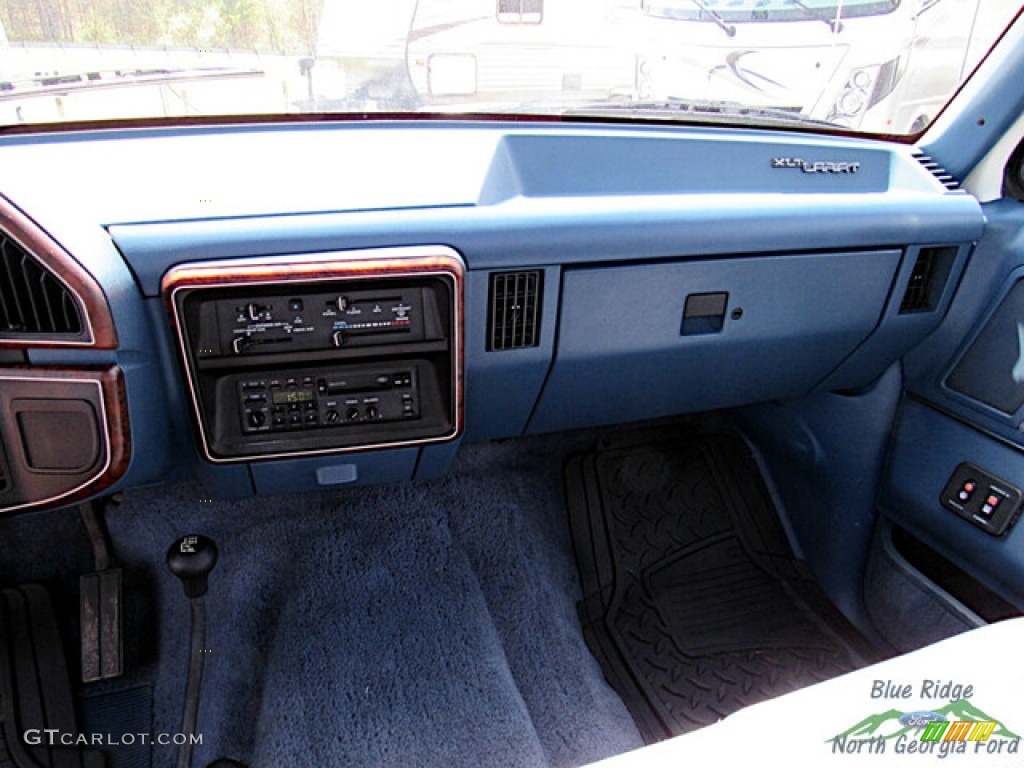 1988 Ford F150 XLT Lariat Regular Cab 4x4 Regatta Blue Dashboard Photo #145875692